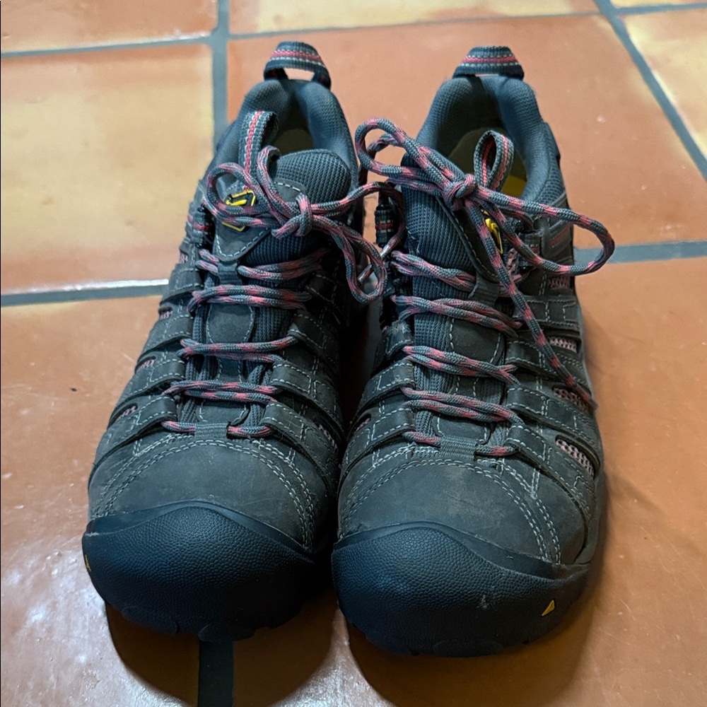 Women’s KEEN Flint Steel Toe Work Shoe Sz 8.5